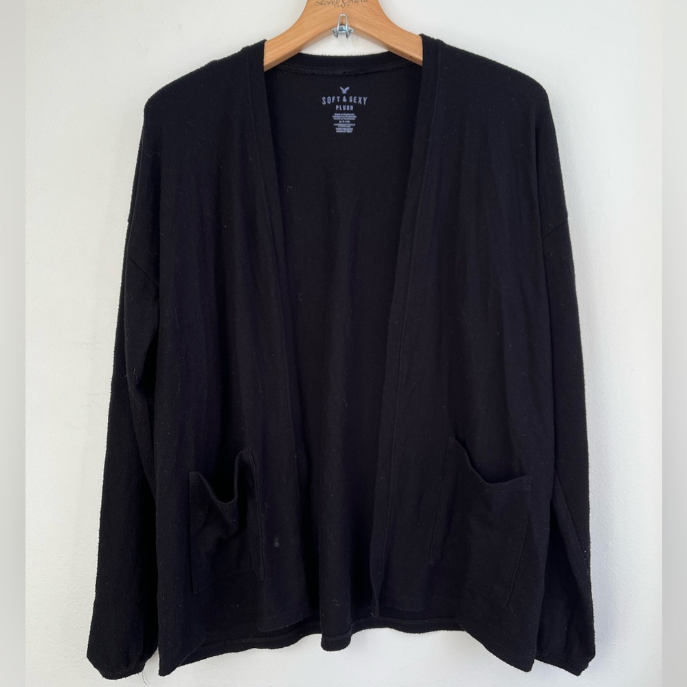 American Eagle Black Cardigan